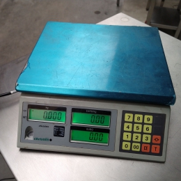 Store scale Christen